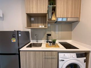 For rent studio condo in Khlong Toei, Bangkok