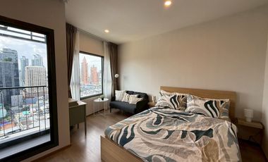 For rent studio condo in Khlong Toei, Bangkok