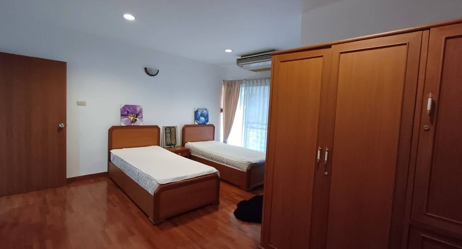 For rent 2 ベッドルーム condo in Khlong Toei, Bangkok