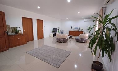 For rent 2 ベッドルーム condo in Khlong Toei, Bangkok