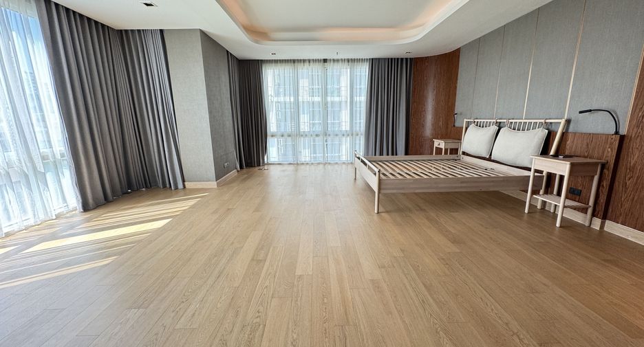 Condo en alquiler de 4 habitaciones en Khlong Toei, Bangkok