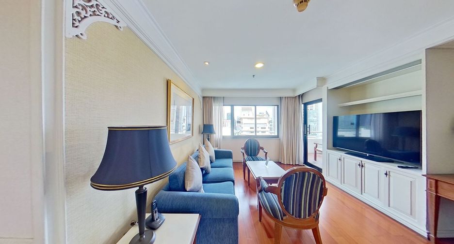 For rent 3 bedrooms apartment in Khlong Toei, Bangkok
