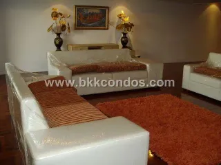 Wohnung zur Miete mit 3 Zimmer in Watthana, Bangkok