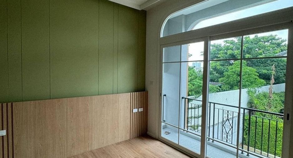 Haus zur Miete mit 4 Zimmer in Chom Thong, Bangkok