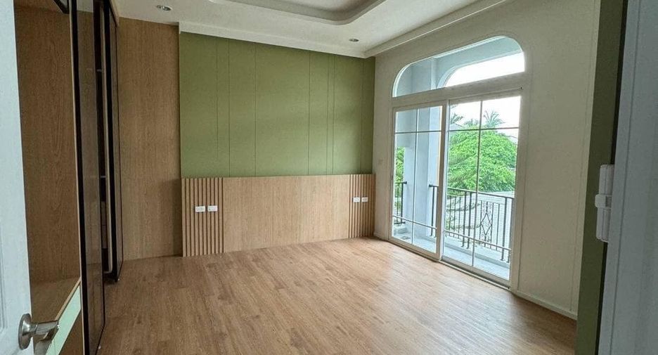 Haus zur Miete mit 4 Zimmer in Chom Thong, Bangkok