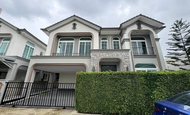 For rent 4 bedrooms house in Chom Thong, Bangkok