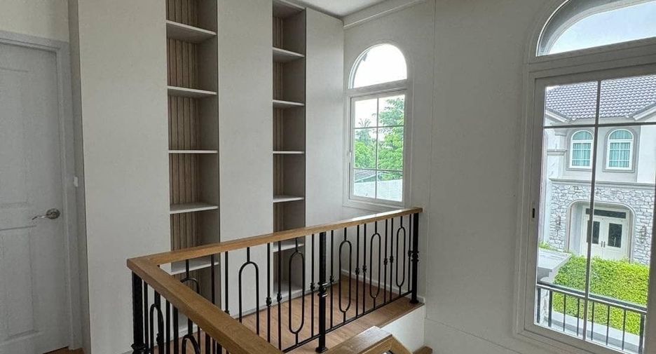 Haus zur Miete mit 4 Zimmer in Chom Thong, Bangkok