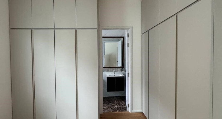 Haus zur Miete mit 4 Zimmer in Chom Thong, Bangkok