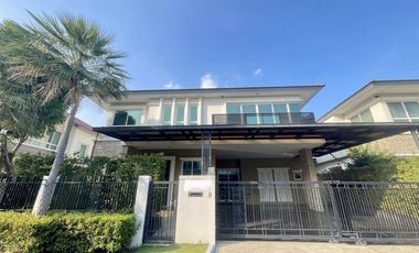 For sale 4 bedrooms house in Saphan Sung, Bangkok
