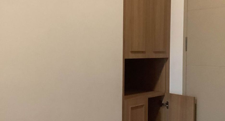 À louer 1 chambre condo à Huai Khwang, Bangkok