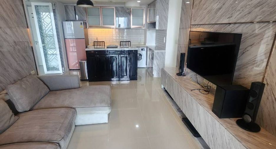 For rent 2 ベッドルーム condo in Yan Nawa, Bangkok