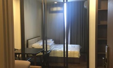 À vendre 1 chambre condo à Khlong Toei, Bangkok