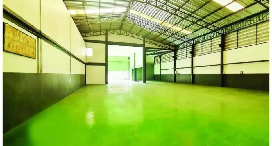 Oficina en venta y en alquiler en Bang Khun Thian, Bangkok