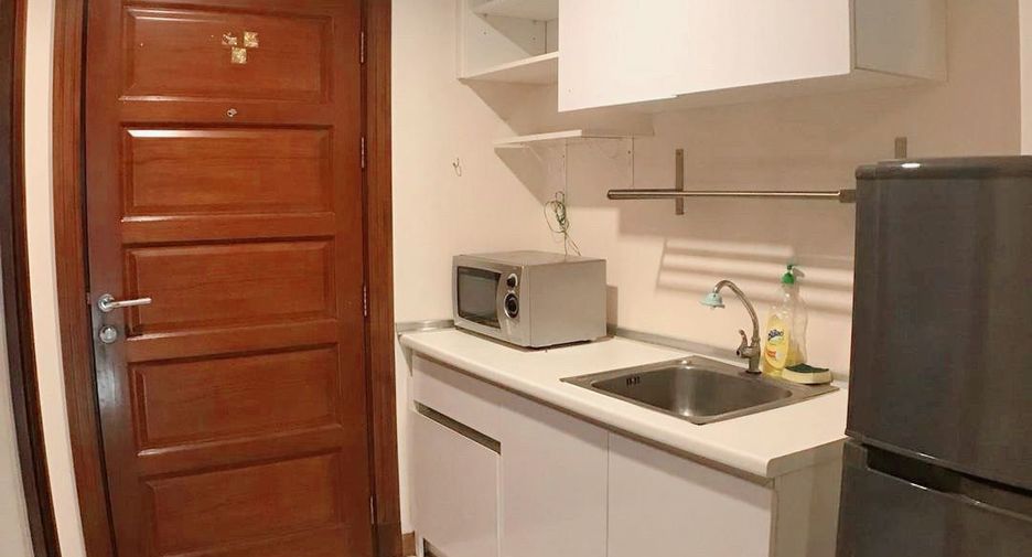 For rent 1 bed condo in Huai Khwang, Bangkok