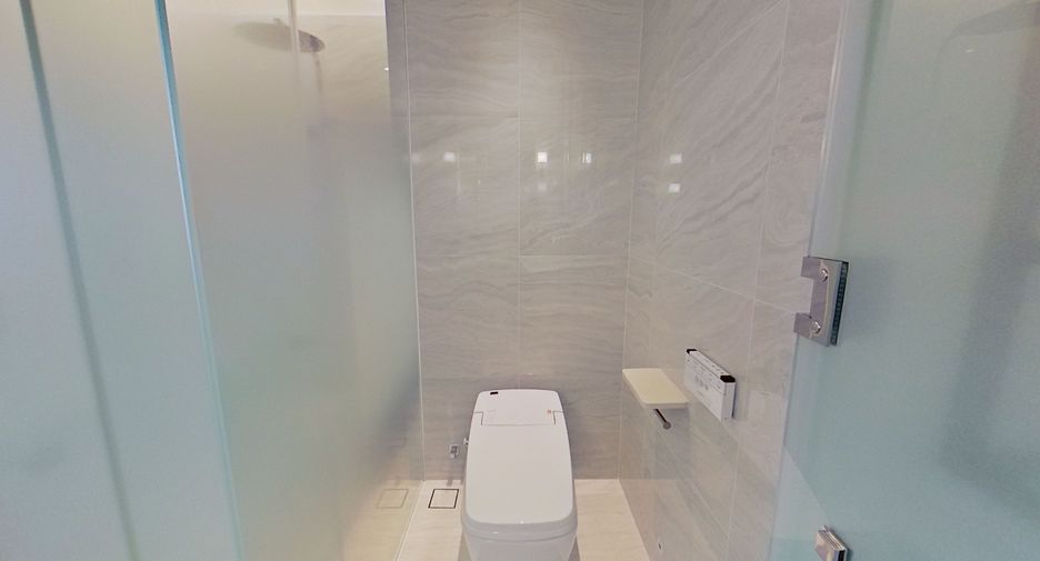 For rent studio apartment in Khlong Toei, Bangkok