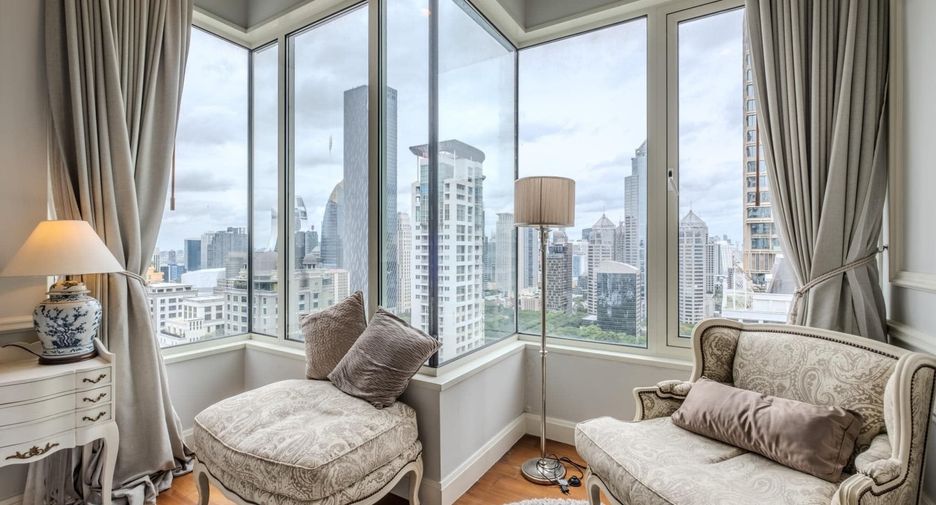 Wohnung zur Miete mit 2 Zimmer in Pathum Wan, Bangkok