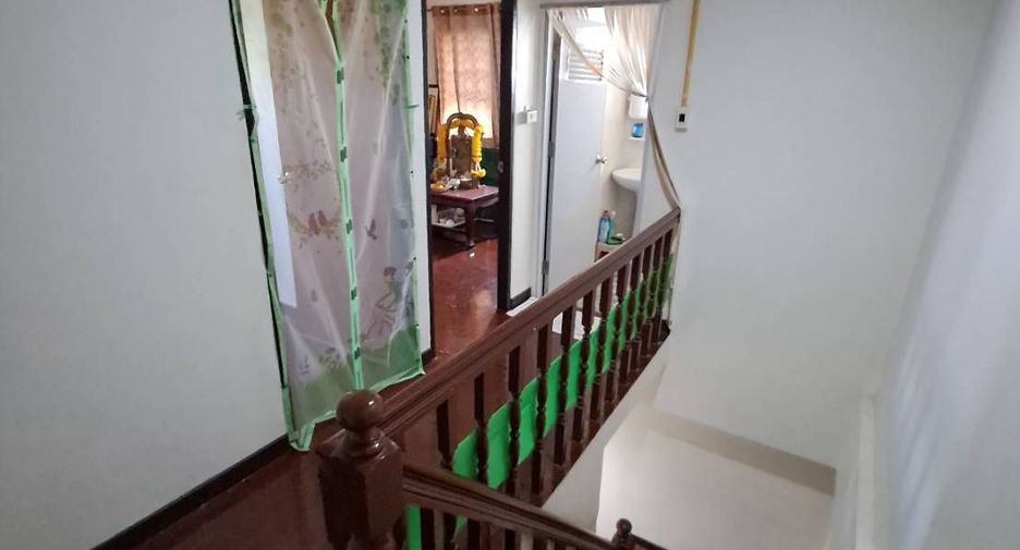 For sale 3 bedrooms townhouse in Khlong Sam Wa, Bangkok