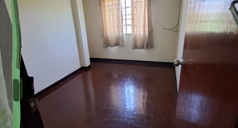 For sale 3 bedrooms townhouse in Khlong Sam Wa, Bangkok