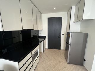 Wohnung zur Miete mit 1 Zimmer in Khlong San, Bangkok