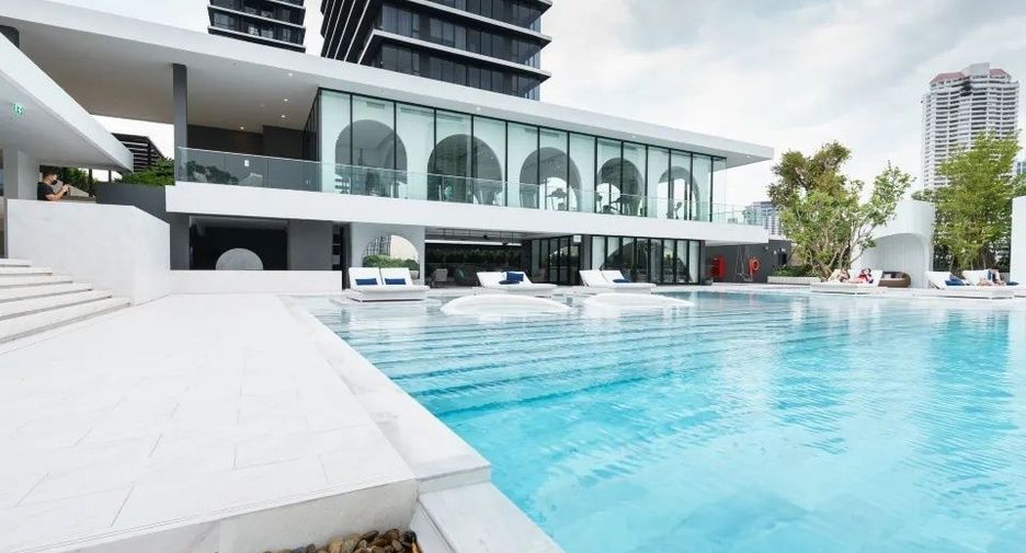 For rent 1 bed condo in Khlong San, Bangkok