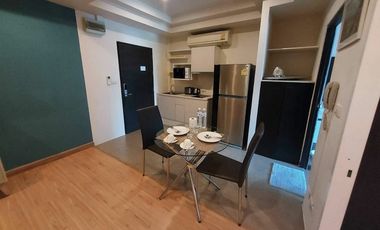 Condo en alquiler de 2 habitaciones en Khlong Toei, Bangkok
