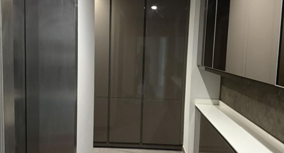 À vendre 2 chambres condo à Pathum Wan, Bangkok