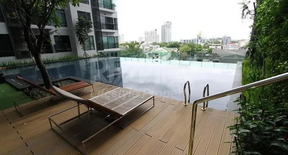 出租 2 卧室 公寓 在 Khlong Toei, 曼谷