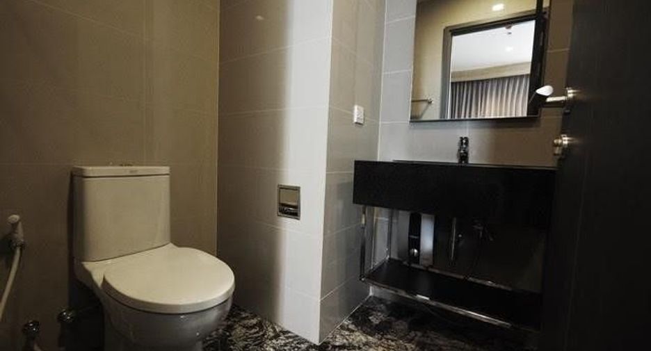 Condo en alquiler de 1 habitaciones en Khlong Toei, Bangkok