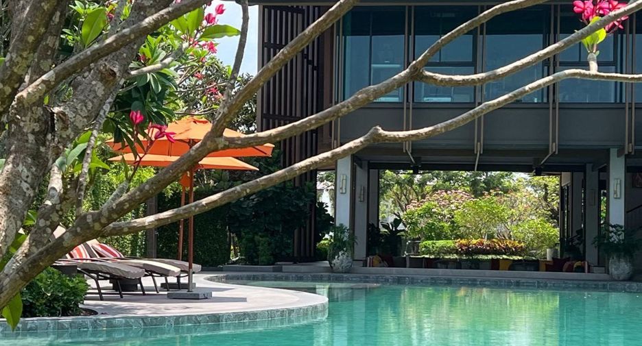 For sale and for rent 4 bedrooms house in Bang Kapi, Bangkok
