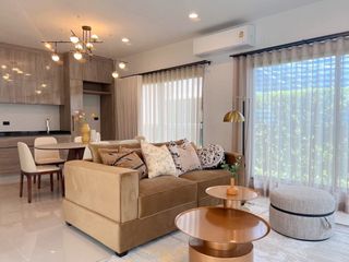 Casa en venta y en alquiler de 4 habitaciones en Bang Kapi, Bangkok