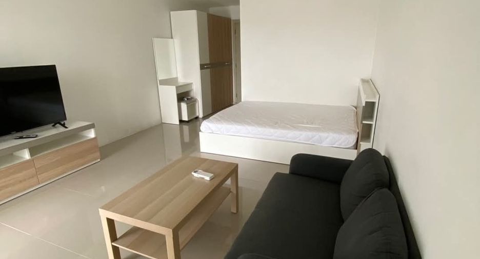 For sale studio condo in Huai Khwang, Bangkok