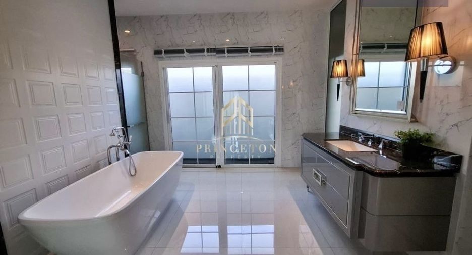 For rent 4 bedrooms house in Bang Phli, Samut Prakan