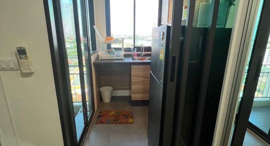 Condo en alquiler de 1 habitaciones en Yan Nawa, Bangkok