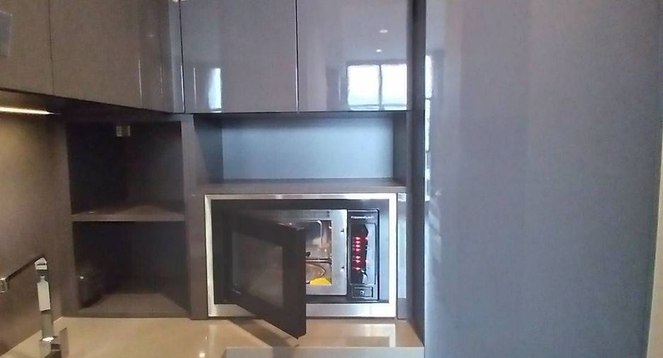 For rent 1 bed condo in Sathon, Bangkok