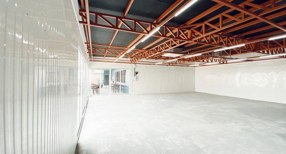 For rent office in Phaya Thai, Bangkok