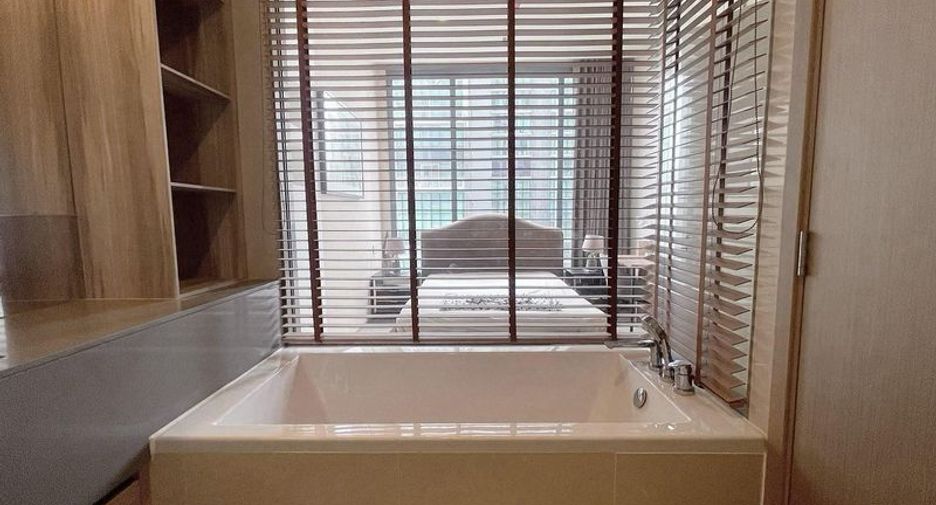 For rent 1 bed condo in Watthana, Bangkok