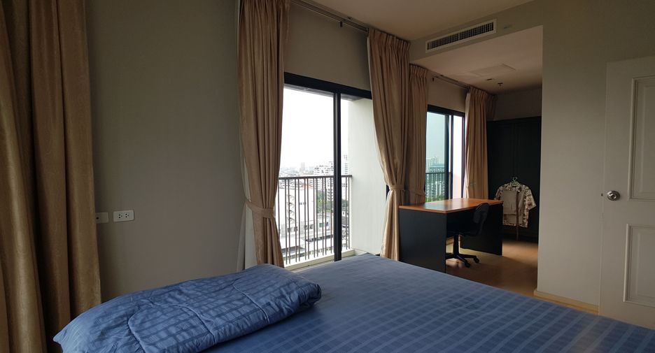 For rent 2 bedrooms condo in Phaya Thai, Bangkok