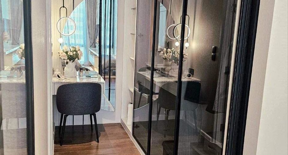 Condo en alquiler de 2 habitaciones en Khlong San, Bangkok