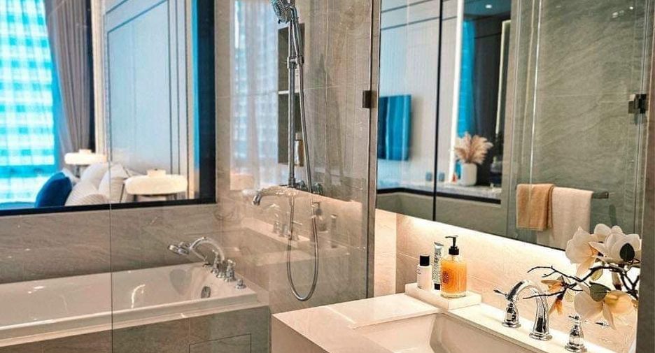 Condo en alquiler de 2 habitaciones en Khlong San, Bangkok