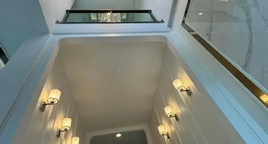 Casa en venta y en alquiler de 5 habitaciones en Bang Phli, Samut Prakan