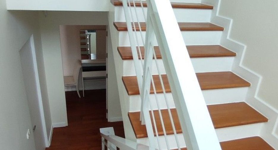 For sale 3 bedrooms townhouse in Wang Thonglang, Bangkok