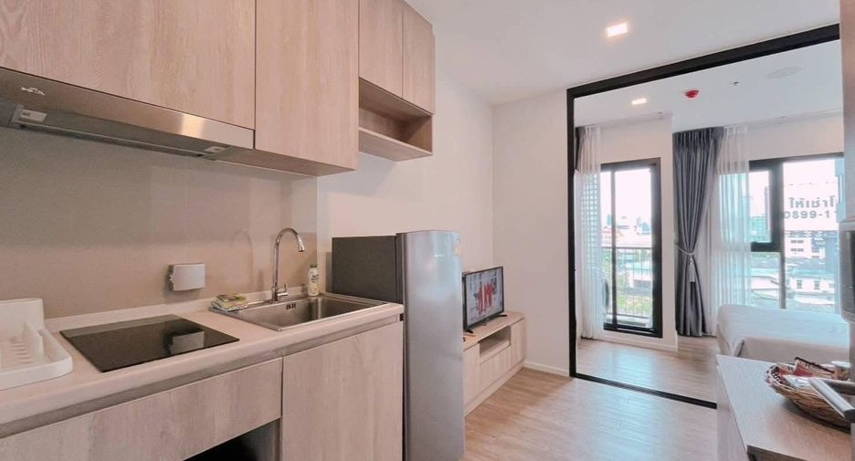 Wohnung zur Miete mit Studio in Khlong Toei, Bangkok