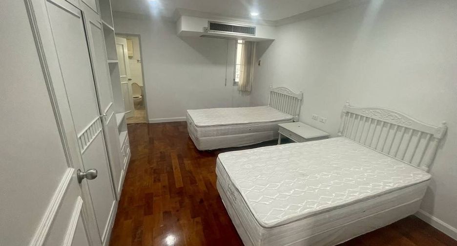 À vendre 3 chambres condo à Watthana, Bangkok