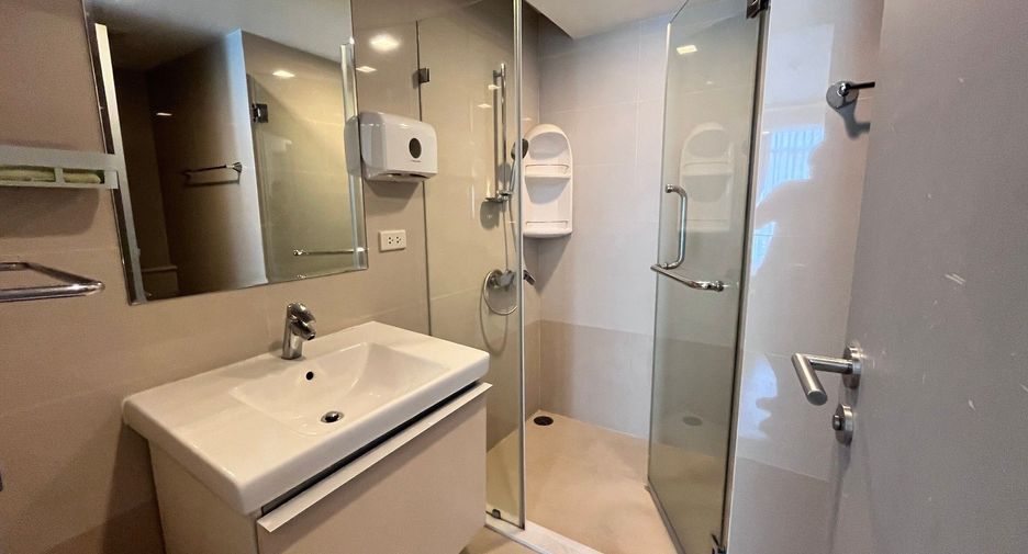 For sale and for rent 1 bed condo in Khlong Toei, Bangkok