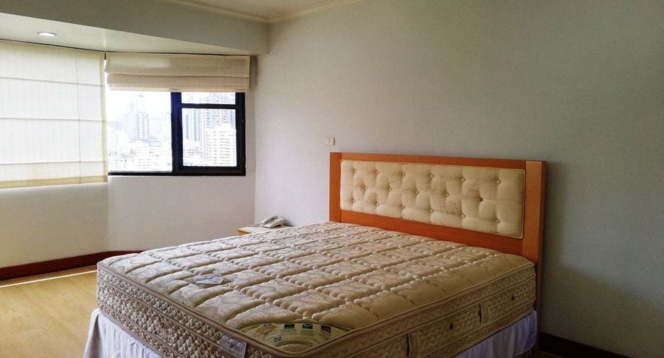 For rent 2 bedrooms condo in Khlong Toei, Bangkok