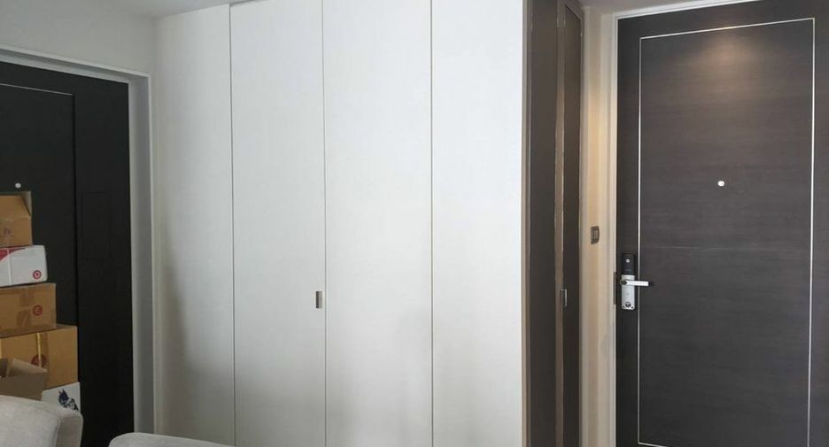 Condo en venta de 1 habitaciones en Sathon, Bangkok