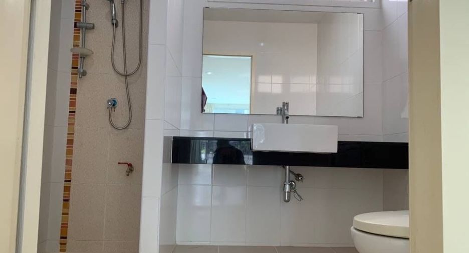 For sale 4 bedrooms townhouse in Min Buri, Bangkok