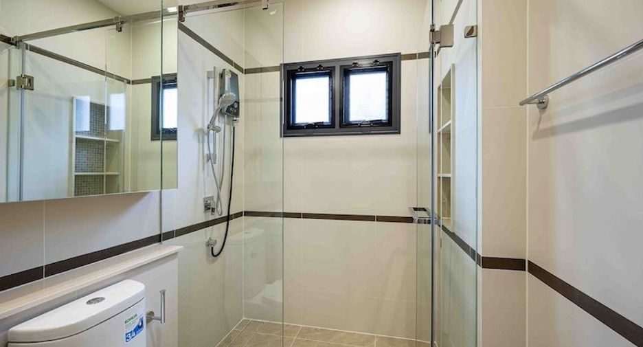 For rent 4 bedrooms house in Bang Kapi, Bangkok