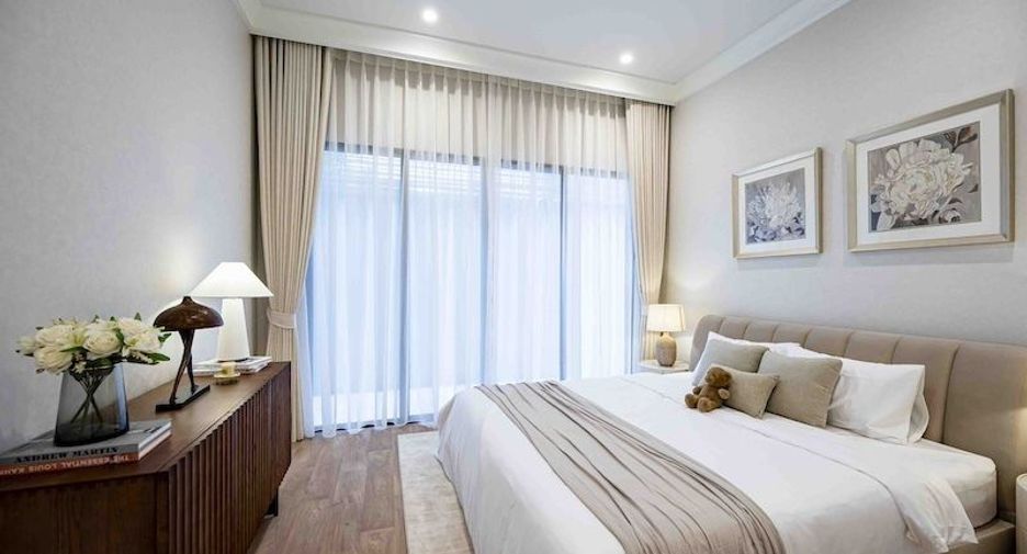 For rent 4 bedrooms house in Bang Kapi, Bangkok