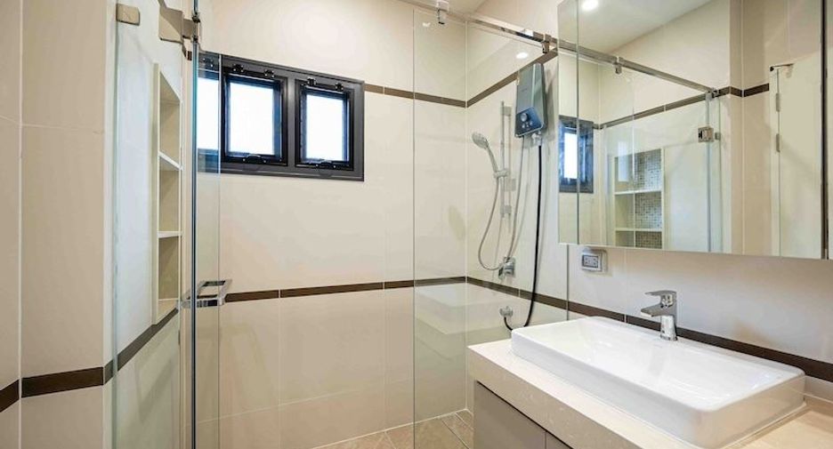 For rent 4 bedrooms house in Bang Kapi, Bangkok